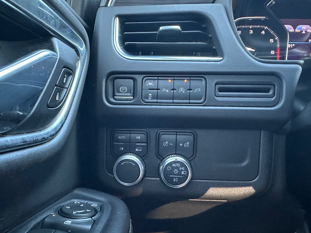 2021 GMC Yukon XL SLT - Photo 13